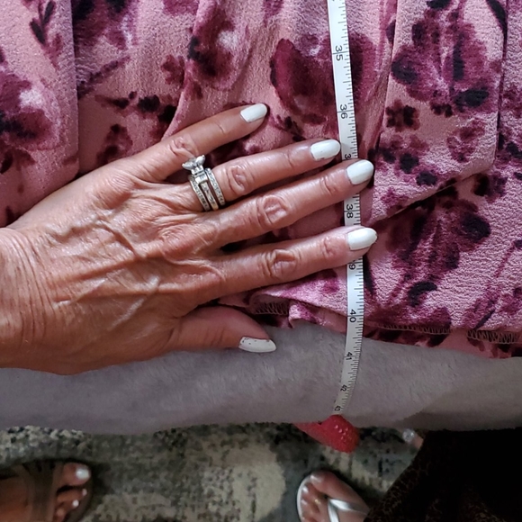 Dress - Picture 6 of 7